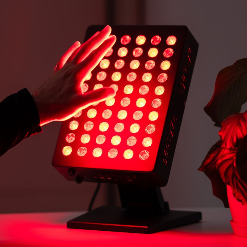 Koanna® Luma300™ – Powerful, Compact Red Light Therapy Panel