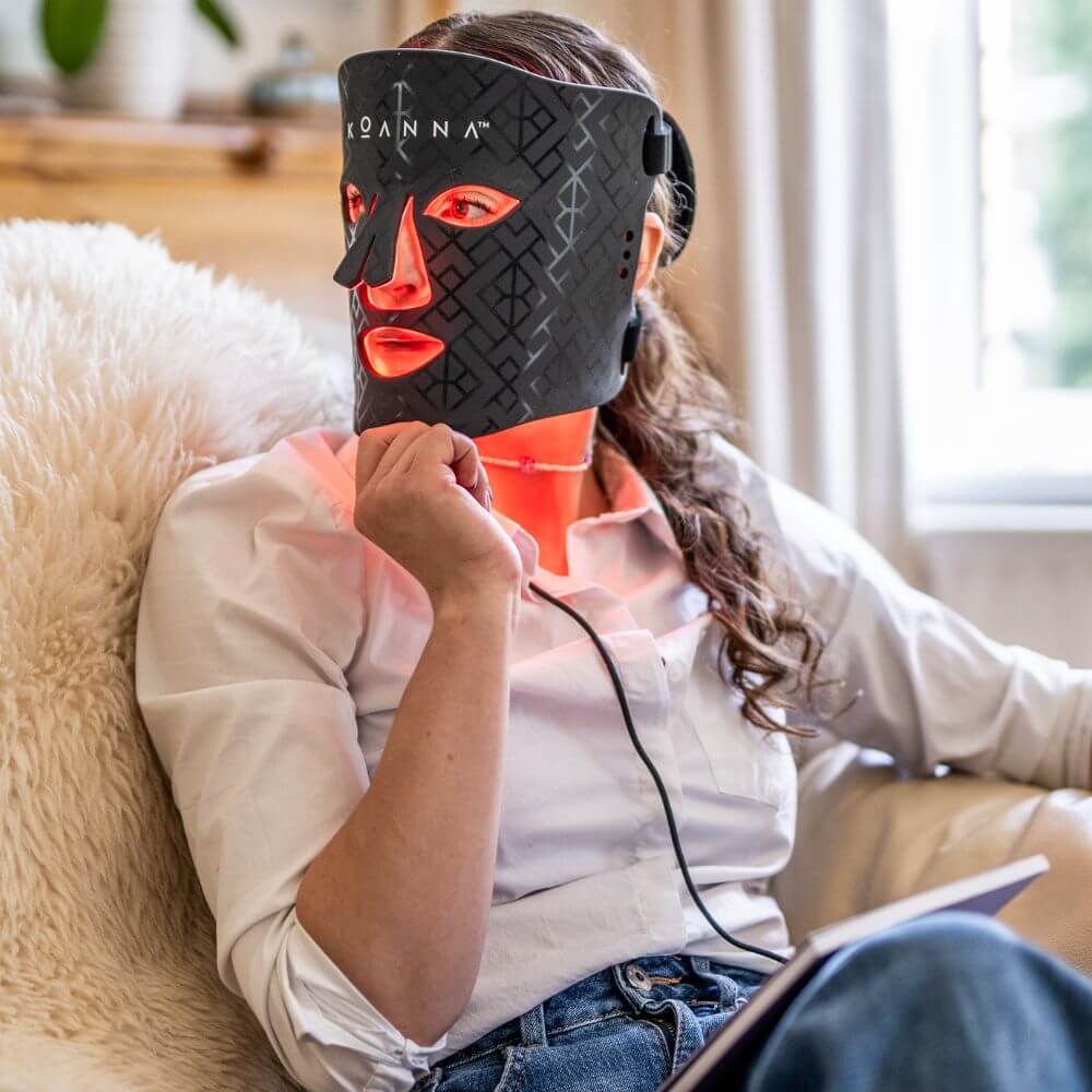 Koanna™ MultiGlo LED Light Therapy Mask